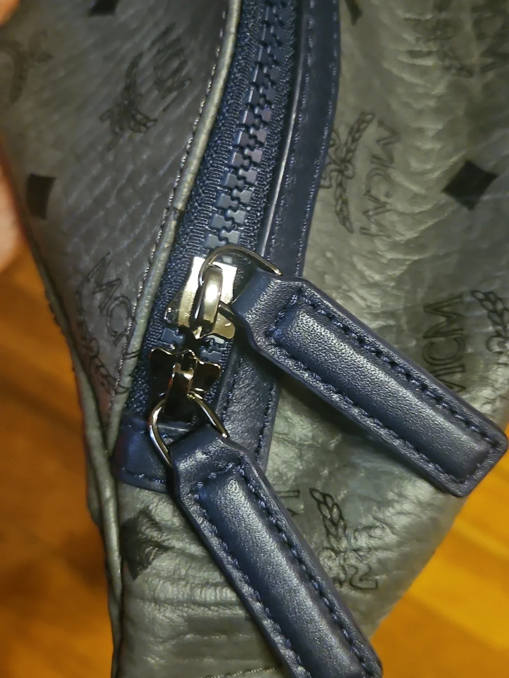 MCM Navy & Dark Grey Logo-Print Leather Belt Bag - Picture 4 of 9